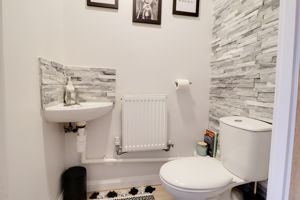 Guest WC- click for photo gallery